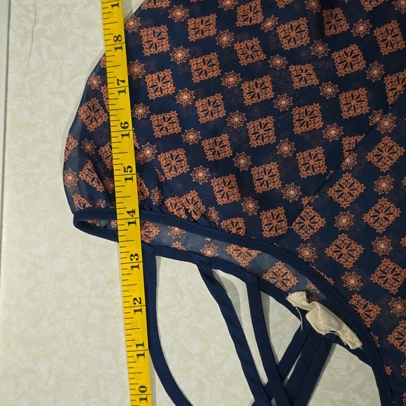 Miss Daisy Blouse Size Large - Picture 6 of 10